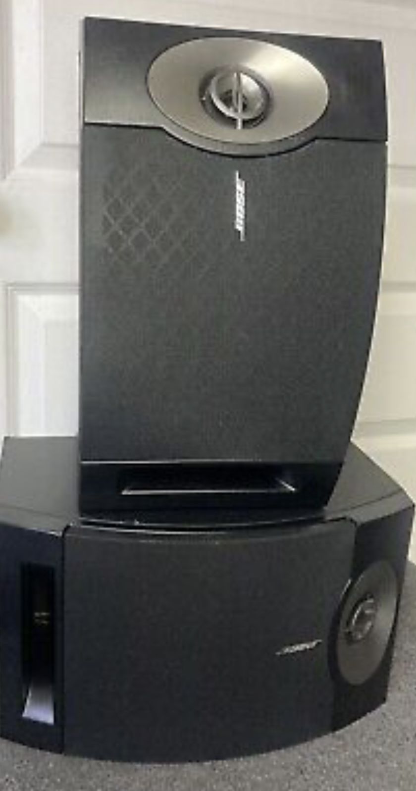 PAIR OF BOSE BOOKSHELF SPEAKERS SERIES 201-V