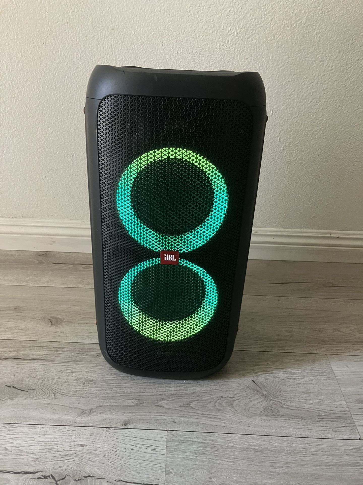Jbl PartyBox 100 for Sale in City Of Industry, CA - OfferUp