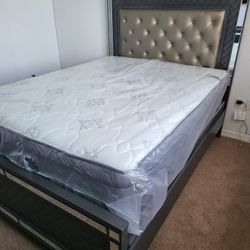 NEW QUEEN PILLOW TOP MATTRESS WITH BOX SPRING