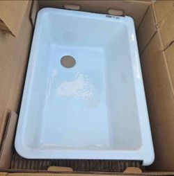 KOHLER
Whitehaven 33 in. Farmhouse/Apron-Front Single Bowl White Cast Iron Kitchen Sink Only
New open box item
