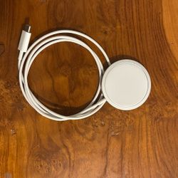 Apple MagSafe Charger USB-C