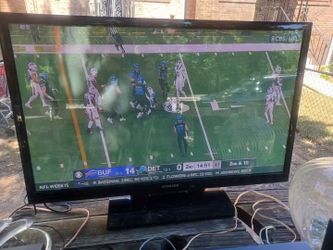 42"SAMSUNG 1080P HDTV WITH ROKU REMOTE $150 FINAL PRICE READ DESCRIPTION AND SEE ALL PICTURES