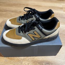 Great Deal!!! New - New Balance Shoes Size 7 1/2 men