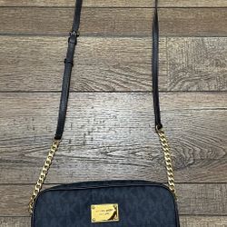 AUTHENTIC JET SET MK LOGO PURSE (NEW)