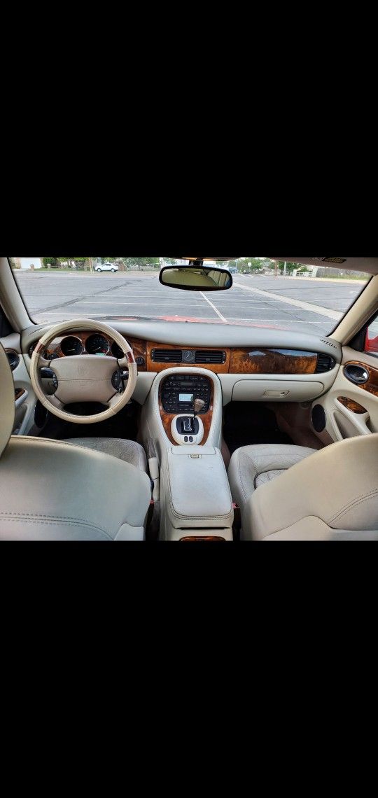 2002 Jaguar XJ8