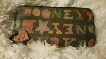 Dooney and Bourke wallet