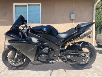 2012 Yamaha R1