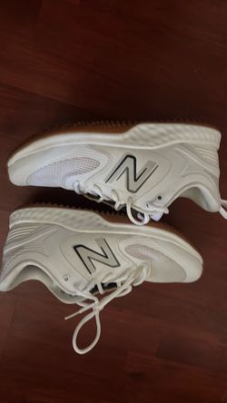 8 1/2 size new balance turf/ workout shoes