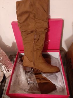 Brand new knee high brown boots