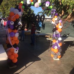 Halloween Balloon Arch 