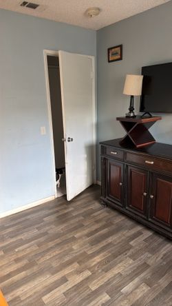Se Renta un cuarto en corona