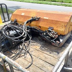 7 Foot Hydraulic Tilt Angle Broom Sweeper Brush Attachment