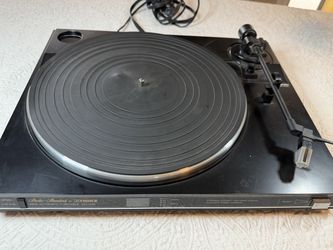 Fisher MT-226 Turntable – Vintage Record Player