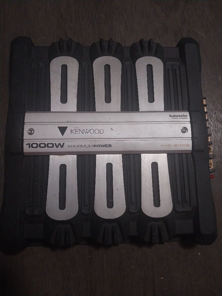 Kenwood 1000watt Amplifier 