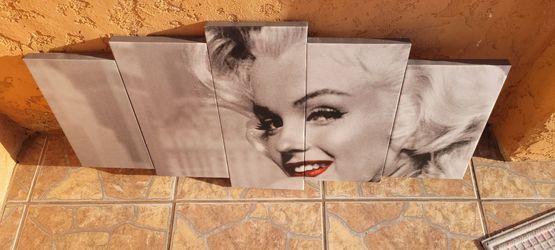 Marilyn Monroe canvas stack