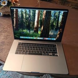 Apple MacBook Pro 16.1 2.6 Ghz 6 Core i7 Processor 2019 16gb Ram 512gb Ssd 0s Tahoe 26.0.1 Touch Bar Fingerprint Very Clean With Charger 