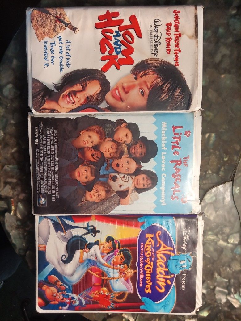3 Walt Disney Movies VHS: Tom & Huck, Aladdin, The Little Rascals