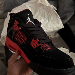 Jordan Retro 4 Red Thunder 