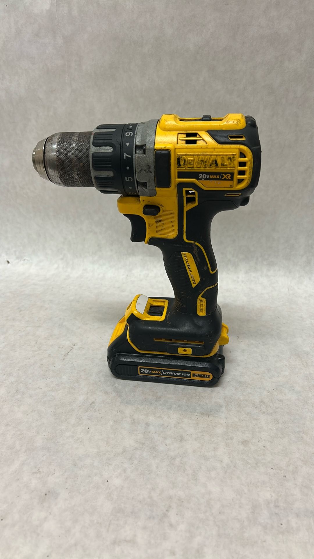 Dewalt, Dc D791 half inch drill with 20 V battery no charger