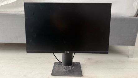 2 UNITS 22 DELL MONITORS FOR $75