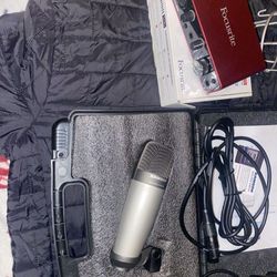 Co1 studio condenser and Scarlett solo 3rd gen audio interface