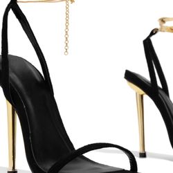 Black & Gold Heels. Size  7/8