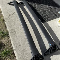 Toyota RAV4 OEM Cross Bars Roof Rack