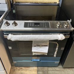 GE - 30inch Slide-in Electric Range in Stainless Steel