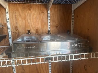 2 Food warmers