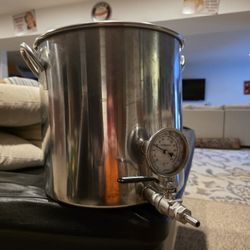 Stainless Steel Kettle ~10 Gallons