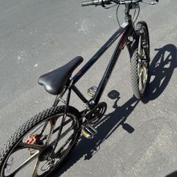 Mountain Bike Mongoose 26”