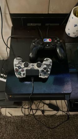 ($250) 2TB PS4 nice cover on it in great condition 2 controllers and some games