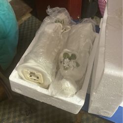 Set Of Angles Lights Up 30 Dollars Tin Bucket 20 Dollars 