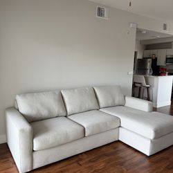 NEW Living Spaces Araceli II Sofa 