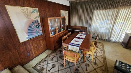 Estate Sale north hills / 20&6/21