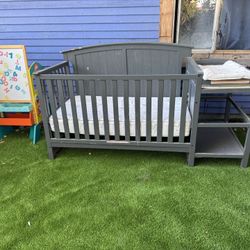 Baby crib