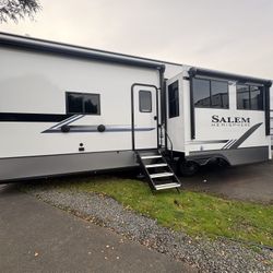 New 2025 Forest River Salem Hemisphere 375FAM