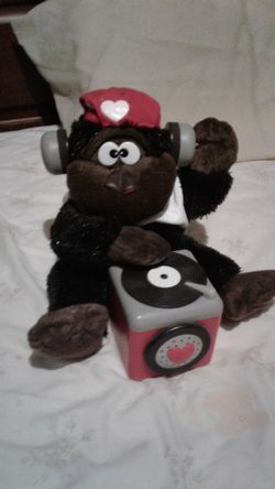 Gorilla Toy. Plays Music.