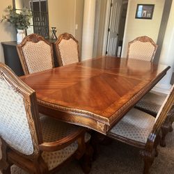 Formal 7 Piece Dining Table 