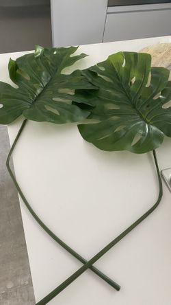 2 Faux Palms Leaves