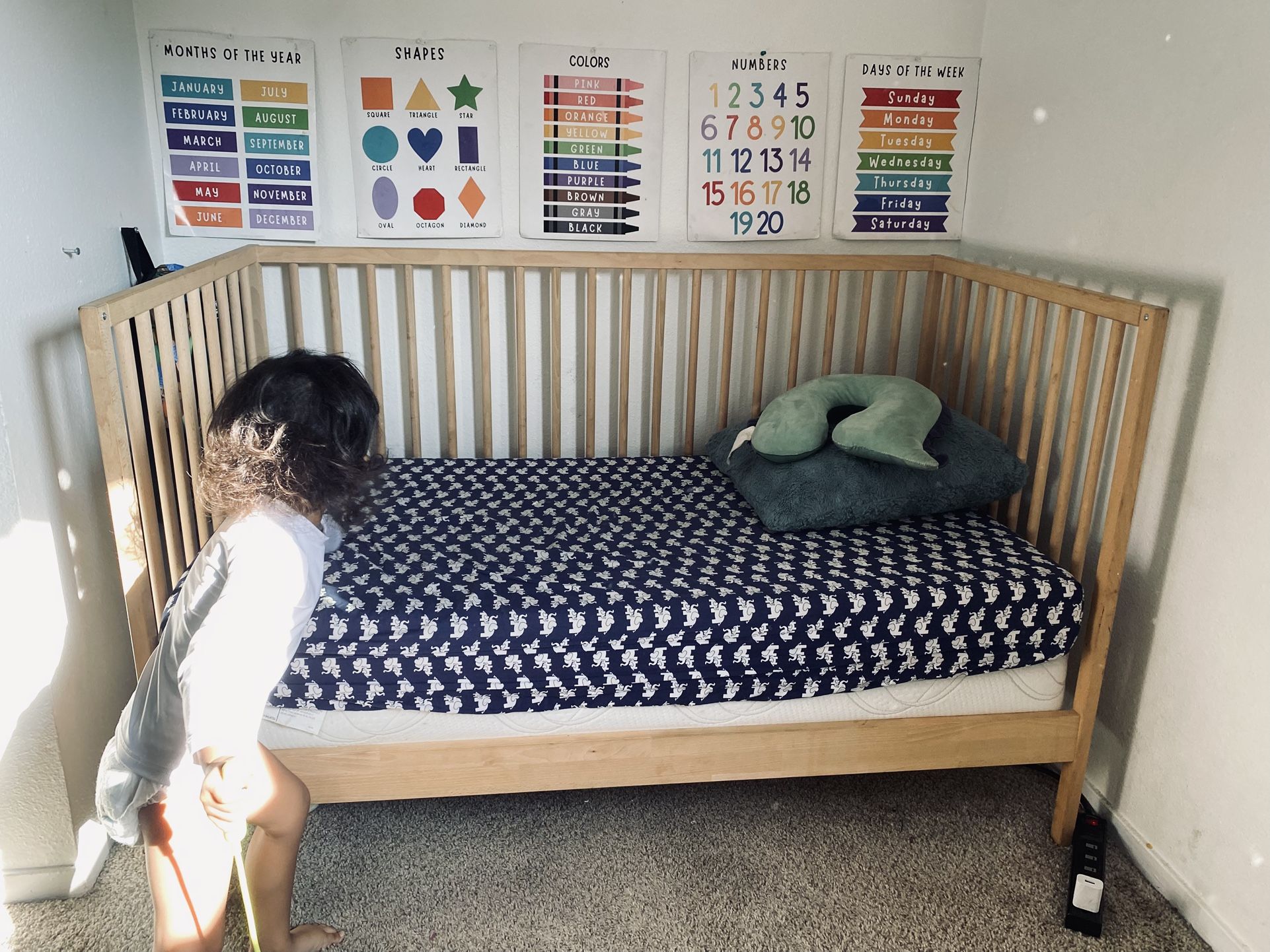 IKEA crib/toddler bed