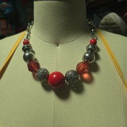 Sarah Coventry Red And Silver Beaded Necklace 