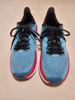 HOKA CLIFTON 8 SHOES