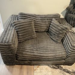 Plush Oversized Lounge Chair — Like New!