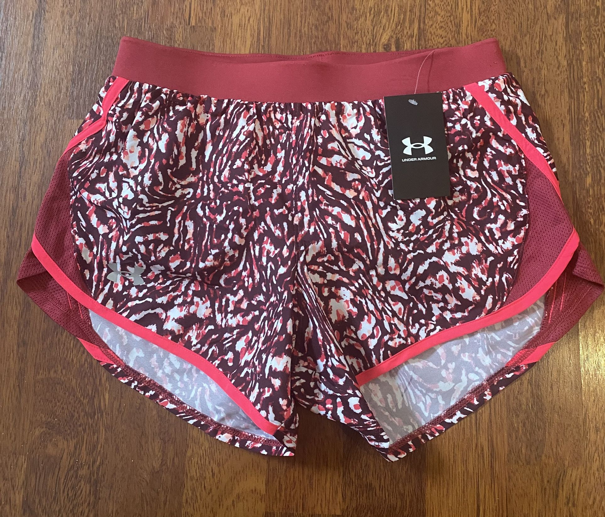 NWT New Under Armour Women's UA Fly-By 2.0 Shorts Size XS