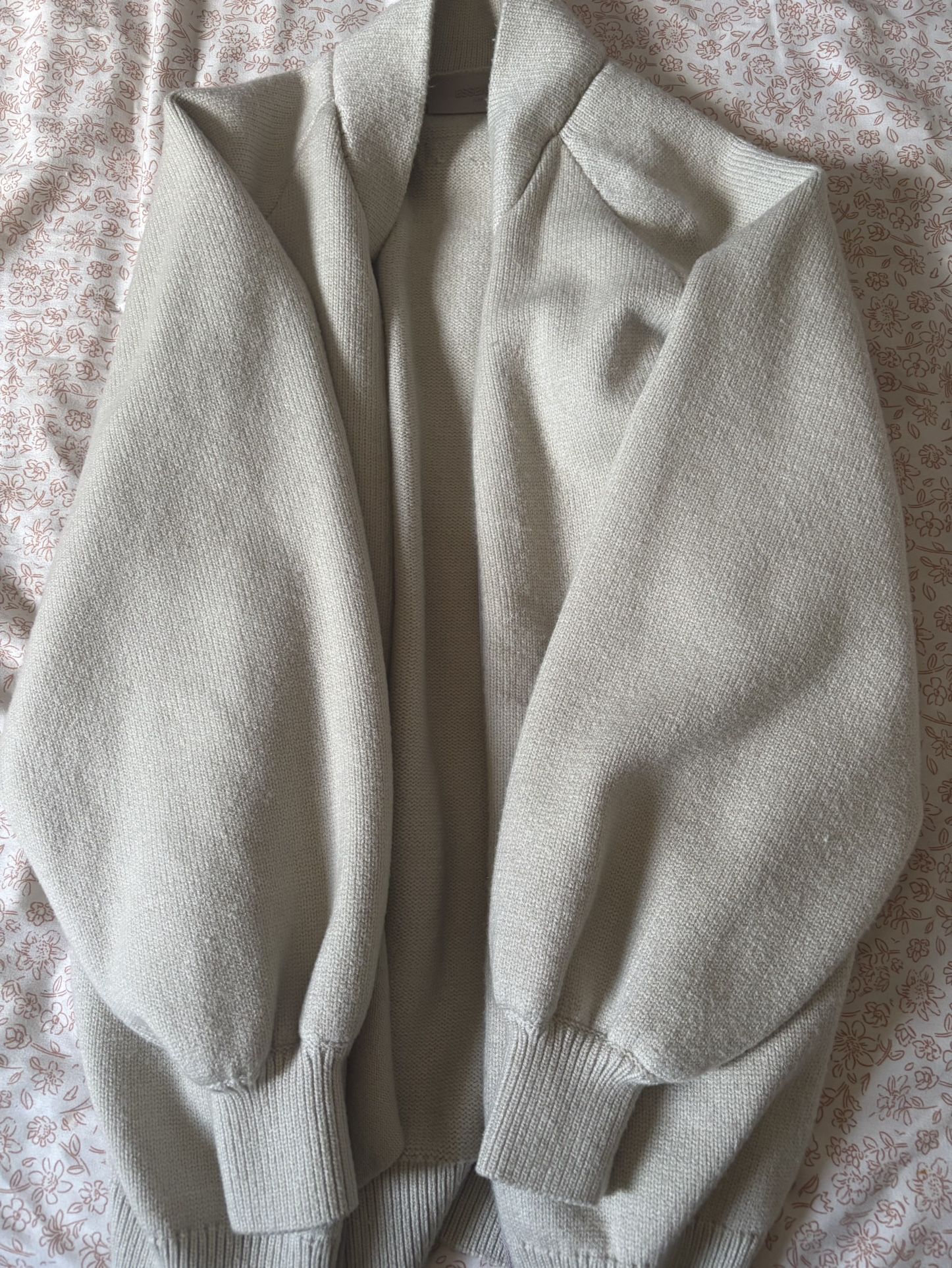 Essentials Women cardigan