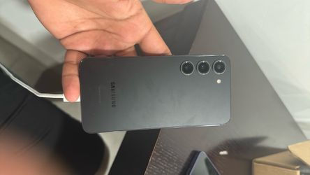 Samsung s23 128 gb factory unlocked