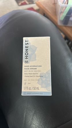 New Honest Beauty Deep Hydration Face Cream with Baobab Seed Oil & Shea Butter