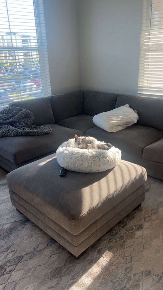 Gray Sectional Sofa With Oversized Ottoman