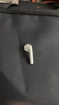AirPods 1st  left size